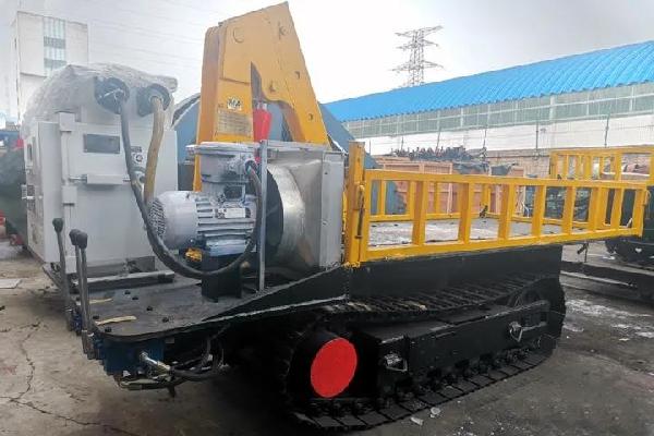 礦用電動履帶車