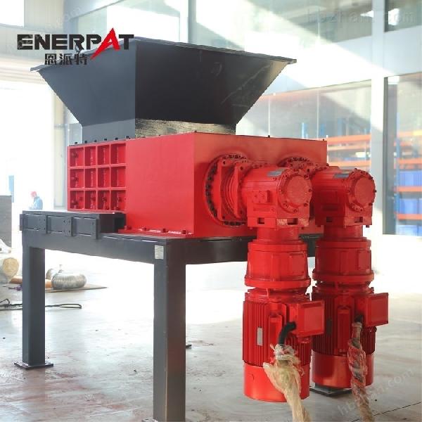 四軸磷酸鐵鋰電池破碎機