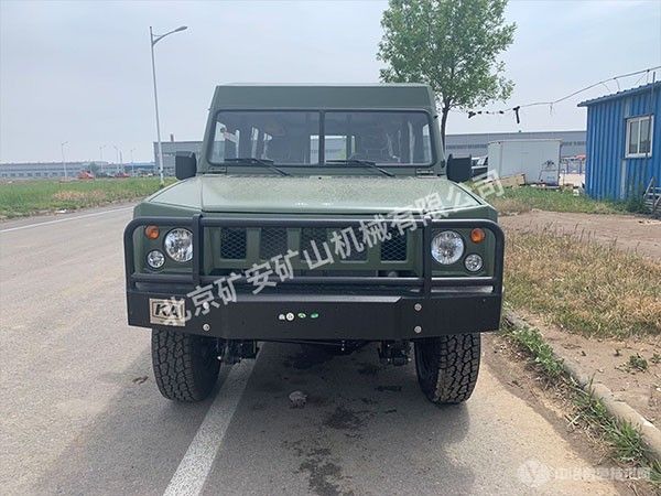 礦用運人車15人 RU-15
