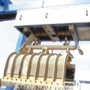 移動抓斗式格柵除污機