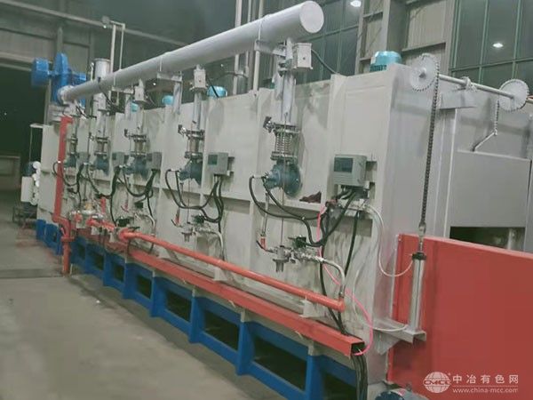 強對流輸送鏈式天然氣鋁棒加熱爐
