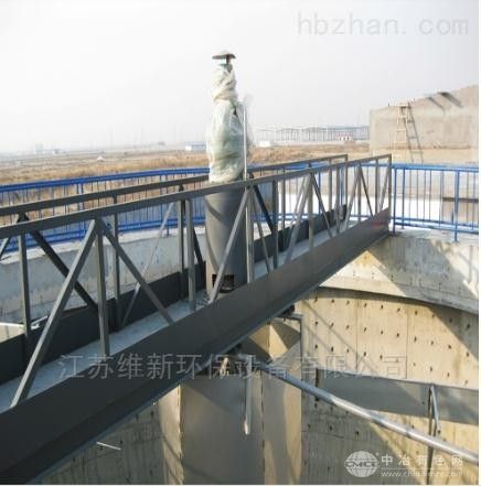 懸掛中心傳動刮泥機
